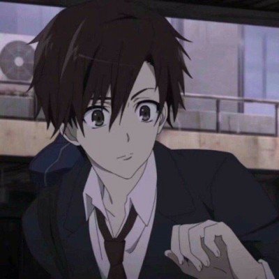 白鹿晒手搓眼线